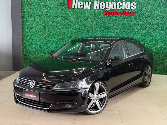 VOLKSWAGEN JETTA 2.0 COMFORTLINE FLEX 4P TIPTRONIC